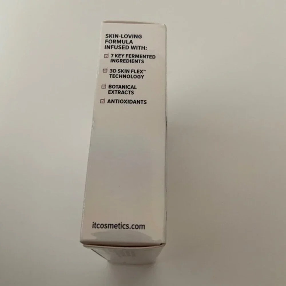 It Cosmetics Bye Bye Foundation Deep Ebony Powder